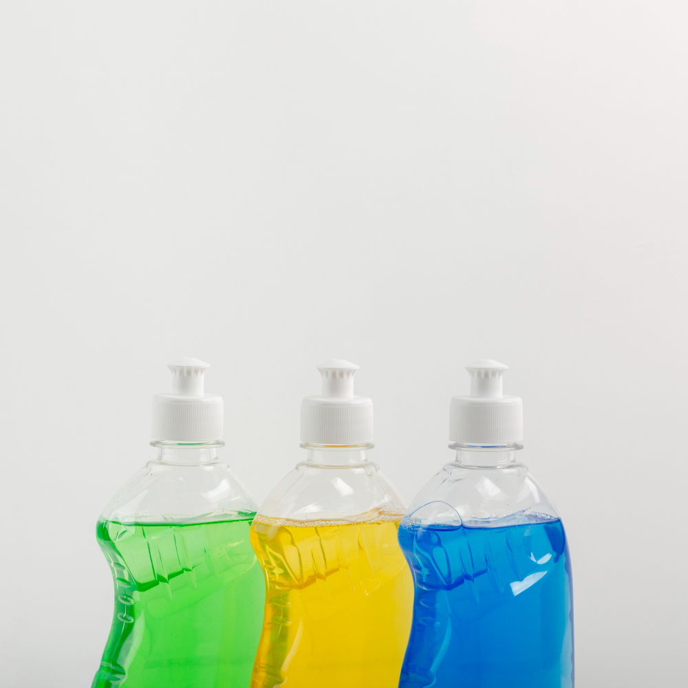 O papel dos tensoativos detergentes na formulação de produtos de alto desempenho