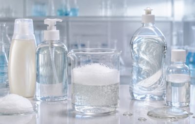 Lauramina óxida: benefícios em produtos de limpeza e cosméticos